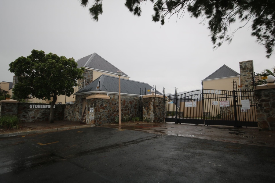 3 Bedroom Property for Sale in Whispering Pines Western Cape